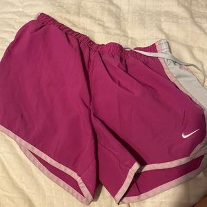 Nike women’s shorts